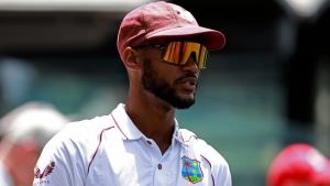 Kraigg Brathwaite da un paso abajo mientras las Indias Occidentales echan un vistazo al Capitán después de tres años