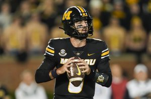 Informes: Missouri QB Drew Pyne entra en el portal de transferencia