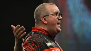 Darts de la Premier League: Stephen Bunting temió que ‘cero intención’ concluyó antes que asegurar la tarde intelectual nueve salvamento en Berlín