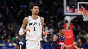 Una advertencia para los Spurs: por qué no deberían juntar a Wembanyama con Durant | Wearing News Spain