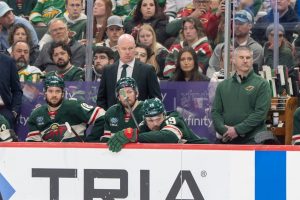 La fuerza de Wild para los playoffs continúa contra los tiburones que luchan