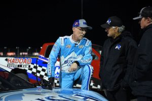 “Me asustó”: Kevin Harvick descubre el incidente de la redacción de la columna vertebral que arriesgó una vida en Darlington