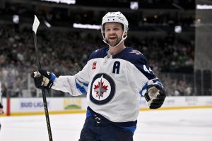 Jets procede a buscar el trofeo de los presidentes, la cara blackhawks