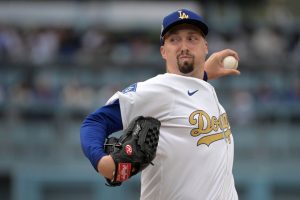 Los Dodgers cerraron a LHP Blake Snell (hombro) de tirar