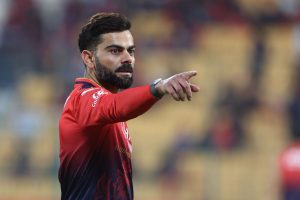 Video de Sided Up Virat Kohli de las etapas de cierre de RCB vs RR IPL 2025 Match Goes Viral [Gape]