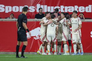 Unión, DC United Divening para conflictos, mientras que en arcos idénticos