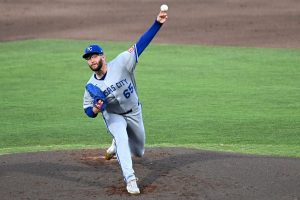 Opción de Reales LHP Noah Cameron Horas después de una afirmación sin éxito