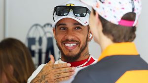 Lewis Hamilton le dice al jefe de Ferrari, Fred Vasseur, “Crear ya no sea tan sensible” después de la disputa por radio durante el GP de Miami
