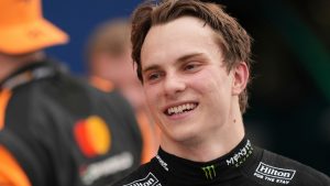 GP de Miami: Oscar Piasstri se alivia a la victoria mientras Lando Norris lucha contra Abet del drama de la primera vuelta al sellar McLaren One-Two