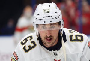 Brad Marchand admite predominante sobre la lista rejuvenecida de Maple Leafs mientras Panthers jorra 2-0
