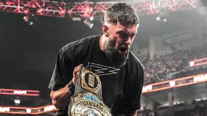 Finn Balor rompe el personaje para enviar un mensaje conmovedor al prometido de WWE Star por delante de Raw