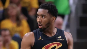La lesión de Donovan Mitchell: Qué le pasó a la estrella de Cleveland en el partido vs. Indiana | Carrying News Spain
