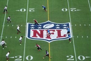 NFL para robar a los jugadores que compiten en fútbol olímpico de bandera