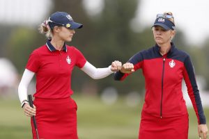 Los chums peludos de Nelly Korda y la hermana Jessica se deleitan en el tiempo de inactividad durante el fin de semana