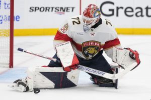 “Intencional y sucio”: seguidores de la NHL furiosos sobre la colisión de Andrei Svechnikov en la cabeza de Sergei Bobrovsky