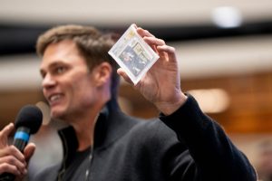 Tom Brady, Jim Gray Apertura de acciones deportivas, Museo del Entretenimiento