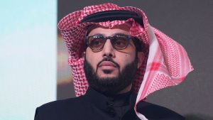 Técnica de equipos de golf de la Premier League, Campeonato Saudi multimillonario Turki Alalshikh por fondos