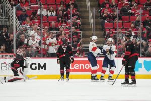 3 cosas que los huracanes de Carolina prefieren darse cuenta para voltear el guión y dirigir el otro barrido 4-0 de Florida Panthers en ECFS