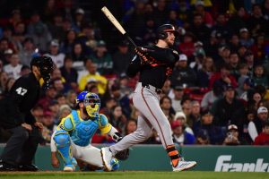 O’s Strike Oncentamente, Edge Purple Sox para dividir la factura gemela de la hora de la noche