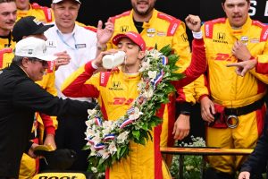 El campeón de la serie IndyCar, Alex Palou, captura a First Indianapolis 500