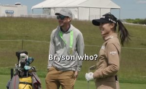 “Bryson Dechambeau ¿Quién?” -Mic’d-Up Lydia Ko juguetonamente Jibes Liv Superstar All the Invivance por parte de nosotros Práctica de entrega de personas para niñas