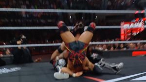 Chad Gable aterriza en su cuello todo el plan en el que a través de WWE Raw en provocar botch