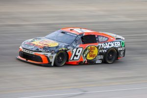 Hasten Briscoe Edges, compañero de equipo Denny Hamlin para Pocono Victory