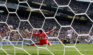 PSG avanza a la ronda de 16, elimina los sonores