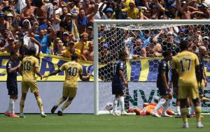 Calor, las tormentas interrumpen la metrópoli de Boca Juniors-Auckland con partido empatado en 1