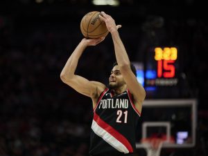 Elección del equipo de Blazers Train para G Rayan Rupert