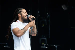 Glastonbury defiende sus valores después de que la controversia de Bob Vylan desglose una reacción violenta