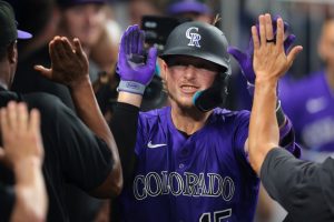 Las Rockies descubren el segundo consecutivo contra Marlins, reclaman la primera serie de la temporada