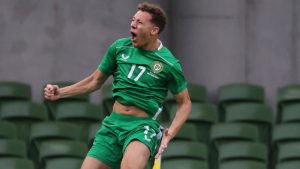 República de Eire 1-1 Senegal: Kasey McAteer anota como el diagrama de facetas de Heimir Hallgrimsson en Dublín Pleasant