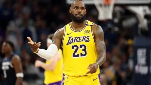 El jugador de Golden Remark Warriors que le serviría a Los Angeles Lakers en esta Agencia Libre | Wearing Info Spain