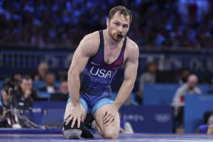“Exhibición algo impactante” – Spencer Lee expresa decepción por cerrar la eficiencia X a pesar de la clasificación para los campeonatos mundiales