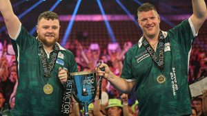 Copa Mundial de Darts: Josh Rock y Daryl Gurney inspiran el Eire del Norte a la gloria sobre Gales