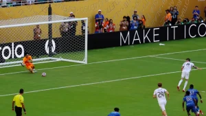 Thibaut Courtois explicó por qué le atajaron el penal a Valverde: “Tiene un tiro muy duro, pero…” | Sporting News Spain