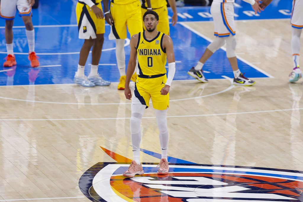 “Su mano izquierda es peor que la de Jaylen Brown” – Los seguidores de la NBA provocan debate mientras Tyrese Haliburton anotan el piso de los problemas en las finales