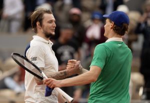 ATP Roundup: Alexander Bublik Stuns No. 1 Jannik Sorts
