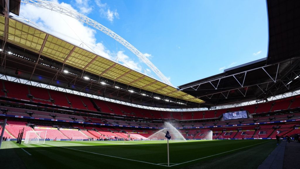 EURO 2028: Football Match Plan para ayudar mientras el gobierno del Reino Unido promete £ 900 millones a eventos e instalaciones deportivas