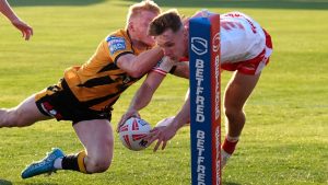Castleford Tigers 0-48 Hull KR: Los líderes de la liga Stout afirman que la décima consecutiva recibe con el presente dominante