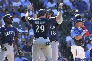 Mariners C Cal Raleigh rompe 55-300 y sesenta y cinco días de recursos