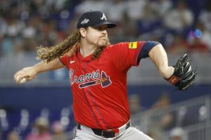 Grant Holmes, Braves excluyó a Marlins to Knot Series