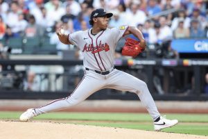 Los Bravos recurren a Didier Fuentes una vez más para comenzar la serie vs. Angels