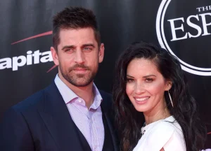 “Otras personas cuelgan especuladas durante años”: Olivia Munn rompe el silencio en la grieta familiar de Aaron Rodgers