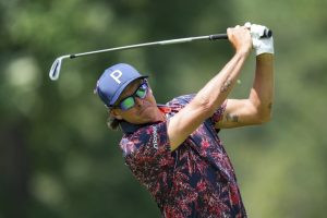 Rickie Fowler opone a buscar el éxito a cambio de John Deere tradicional
