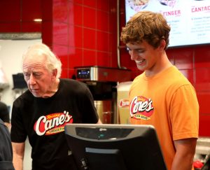 Días después de Manning Passing Academy, Archie Manning recibe un jab impish a Passe Analyst: “Es consciente de mucho más que Mel Kiper”