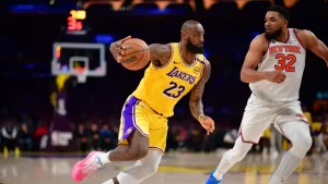 Analista de NBA explica cómo los Knicks podrían conseguir a LeBron James | Carrying Knowledge Spain