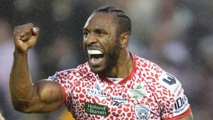 Liga deslumbrante: Leigh Strun Wigan en regreso acumulando como Warrington Edge Scrappy Concurso con Salford