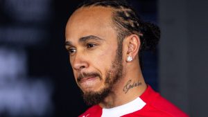 Lewis Hamilton se queja de las llamadas de estrategia y estrategia miserable de ‘tambillén’